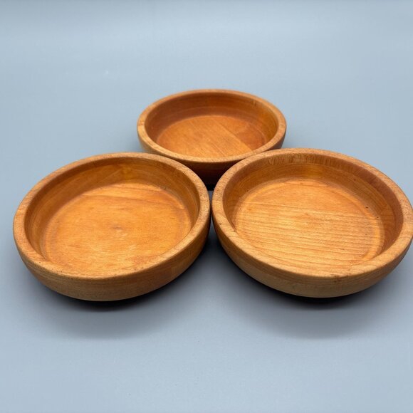 Set of 3 Vintage Maple Wood Bowls – 5 Inch | Mid Century Thin Handcrafted - Picture 1 of 5